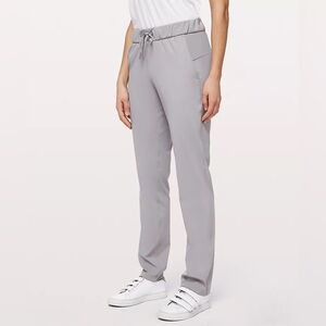 Lululemon On The Fly Pant High Rise Full Length 31” Silverscreen Size 8